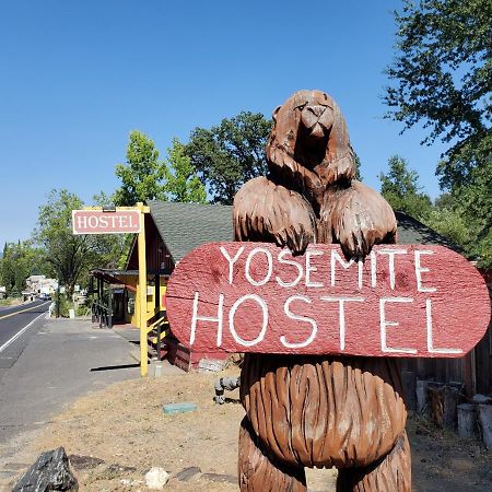 Yosemite International Hostel Groveland Exterior photo
