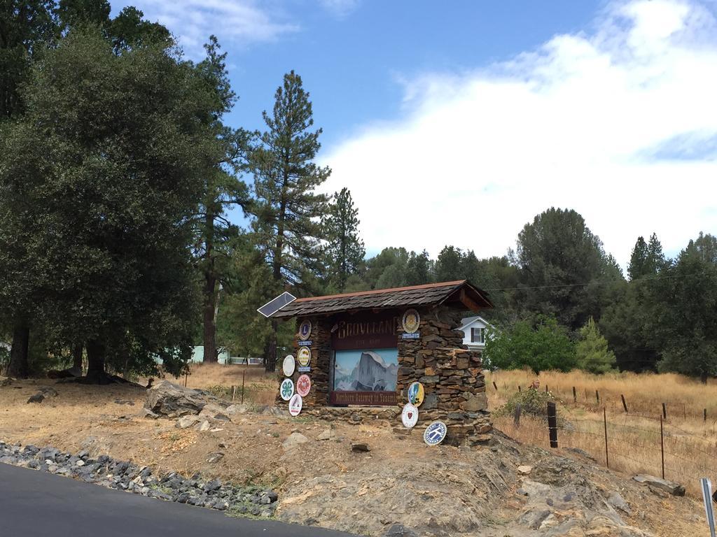 Yosemite International Hostel Groveland Exterior photo
